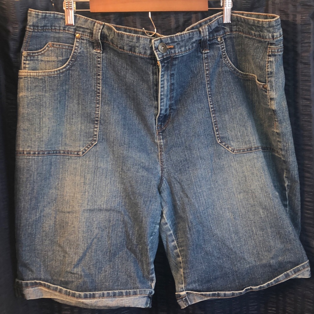 Gloria Vanderbilt Men's Classic Blue Jeans